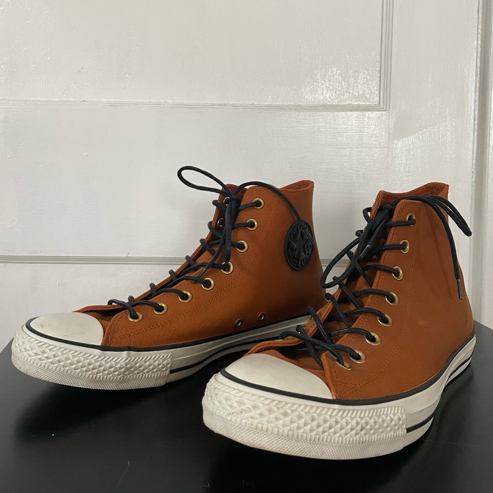 Converse Chuck Taylor brown suede leather sneakers